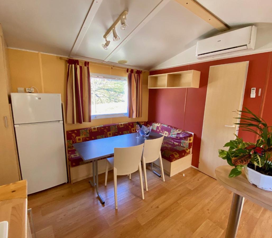 Campalans Hotel Rural Bungalows Mobilhomes Borreda Ngoại thất bức ảnh